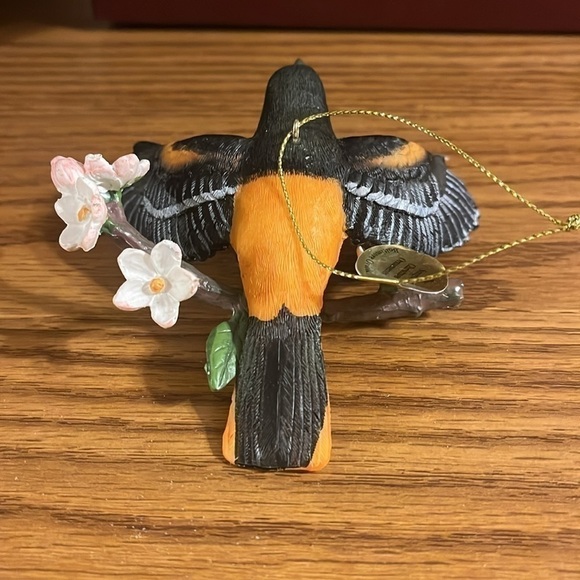 The Danbury mint Christmas ornament -Baltimore oriole - Picture 3 of 5